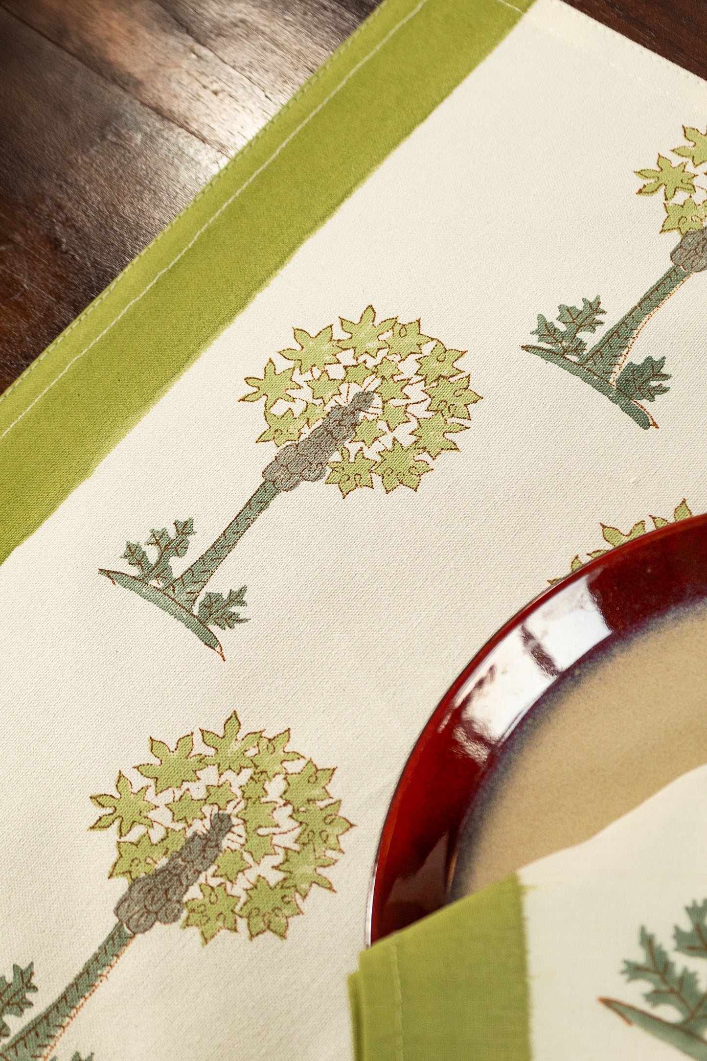 Maple Leaf Tree - Set of 12 Table Mat