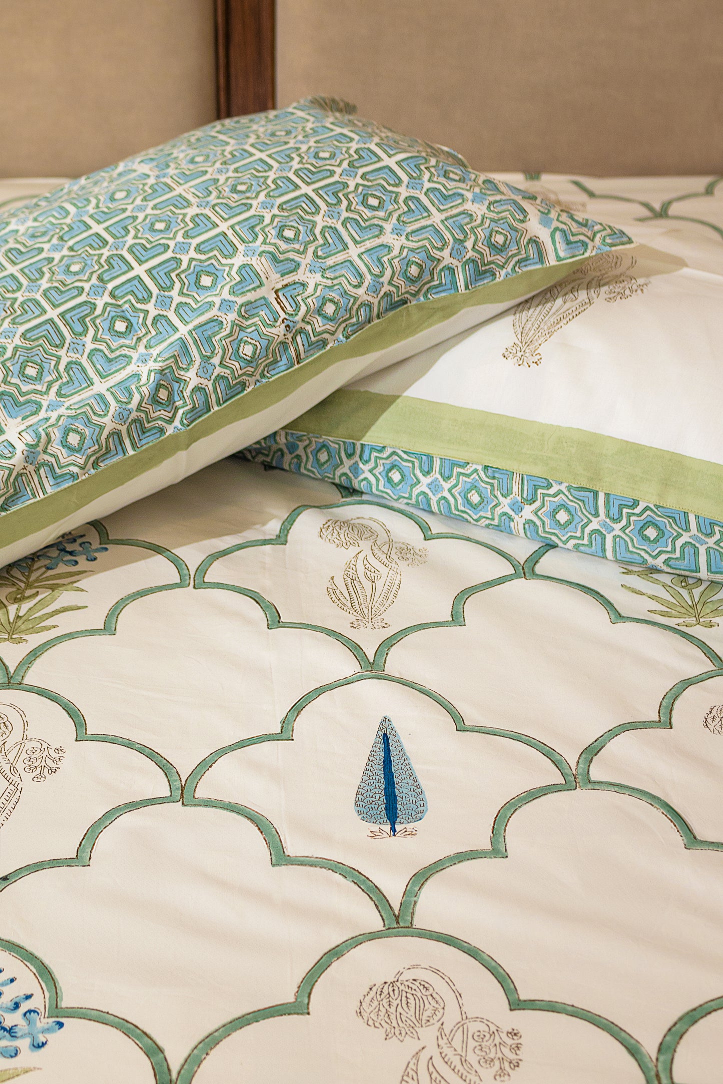 Four Petal Flower - Jaipuri Bedsheet