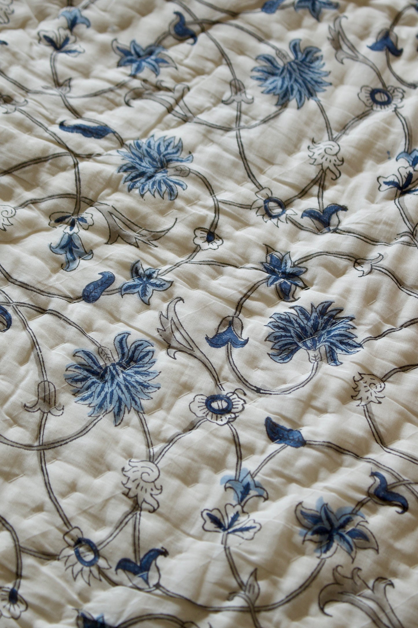 Vinewhip Garden - Jaipuri AC Quilt