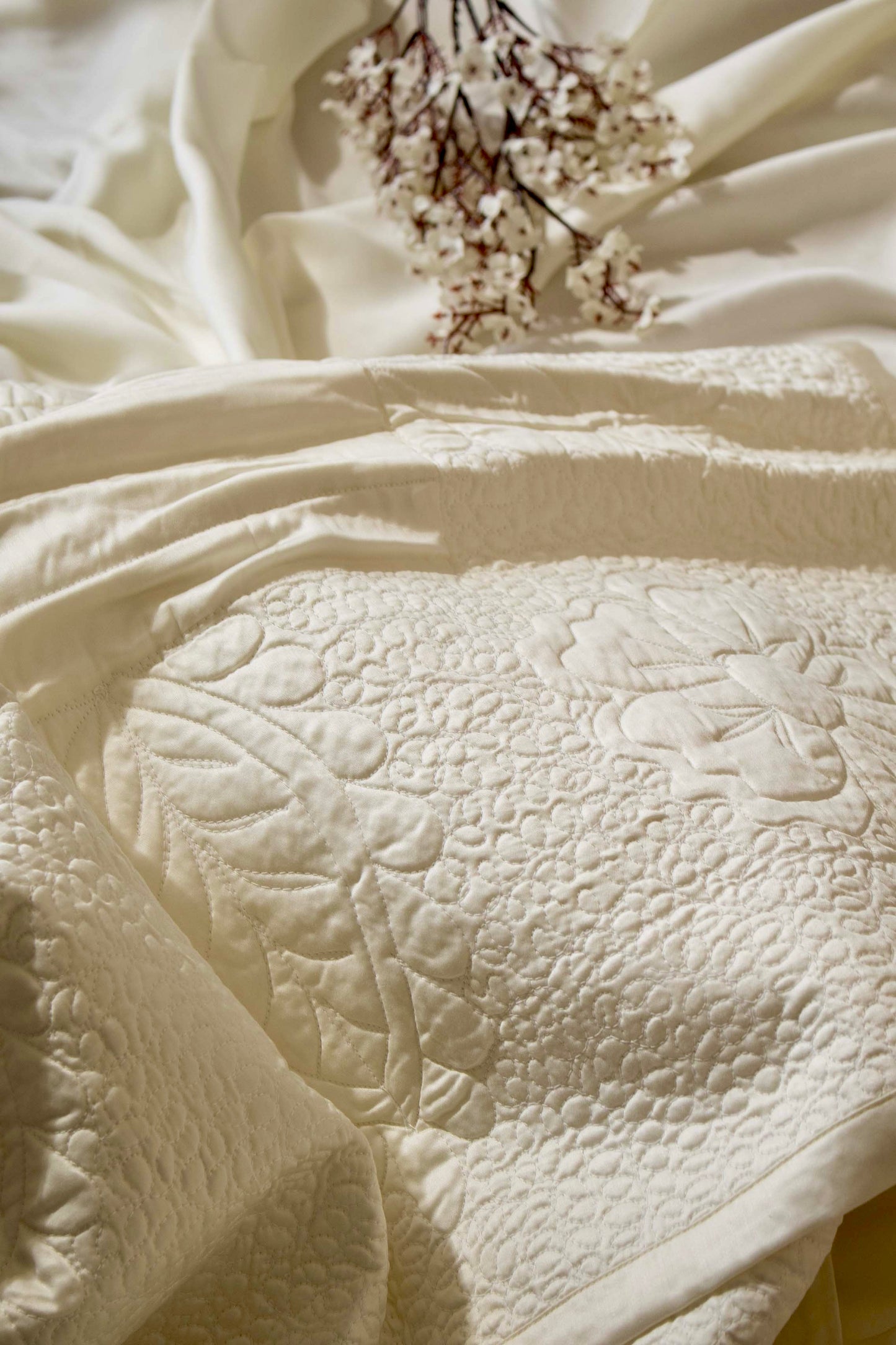 Ivory Flora - Silk Quilted Duvet Set of 5